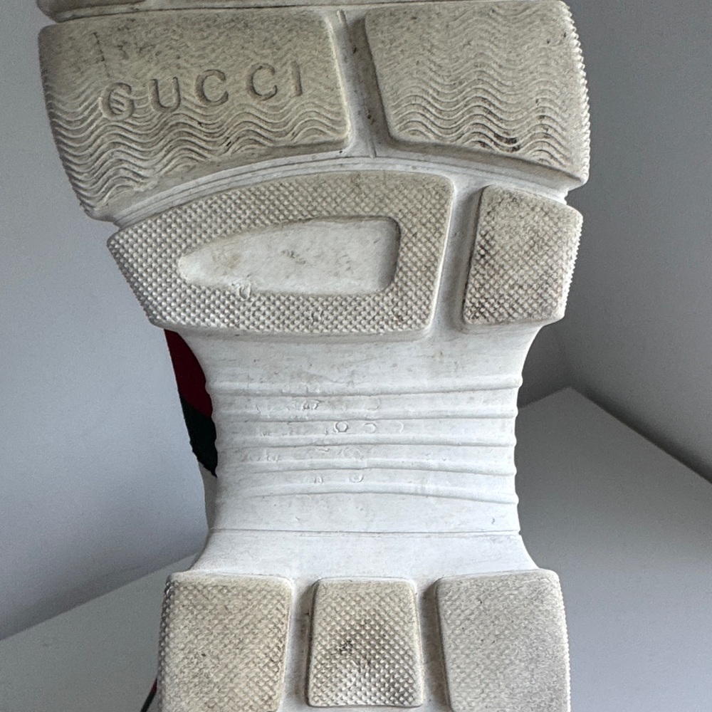 Gucci Men's White Sneakers with Red and Green Accents (size 41). - Picture 8 of 10